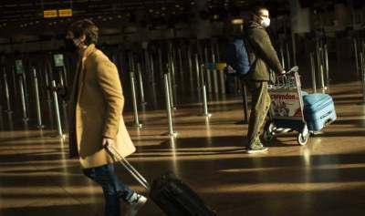 Νέα μέτρα για την είσοδο των ταξιδιωτών στην Ελλάδα: Όλες οι προϋποθέσεις