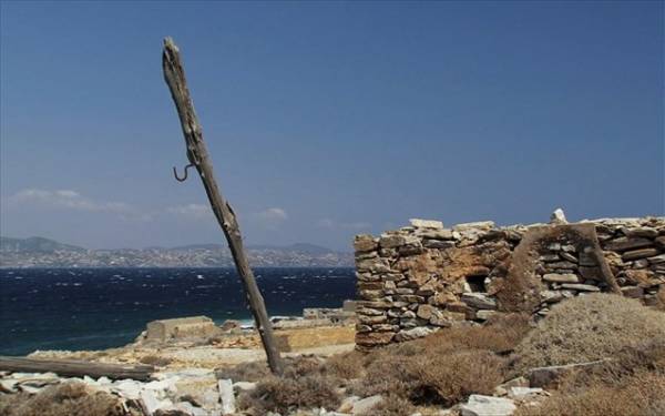 Ερώτηση βουλευτών του ΣΥΡΙΖΑ για ανάδειξη της Μακρονήσου σε Μνημείο Πολιτιστικής Κληρονομιάς