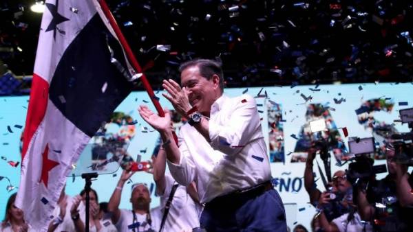 Λαουρεντίνο «Νίτο» Κορτίσο: Ο σοσιαλδημοκράτης νέος πρόεδρος του Παναμά