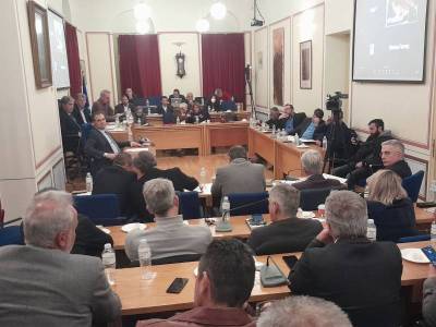29 θέματα στο μεθαυριανό Δημοτικό Συμβούλιο Καλαμάτας