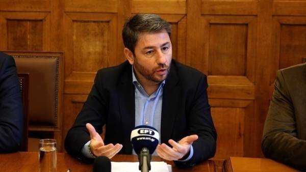 Ανδρουλάκης: Οι ανισότητες καλπάζουν και η ακρίβεια σαρώνει τα εισοδήματα των Ελλήνων πολιτών