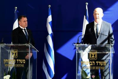 Έντονο διπλωματικό παρασκήνιο στο παρά 5': Χωρίς υπουργικές παρουσίες τα εγκαίνια του Διεθνούς Κέντρου Πιλότων στην Καλαμάτα