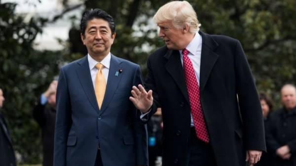 Επίτευξη εμπορικής συμφωνίας με την Ιαπωνία ανακοίνωσε ο Τραμπ