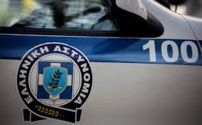 Άνδρας επιτέθηκε και τραυμάτισε τη σύντροφό του με αιχμηρό αντικείμενο στα Πατήσια