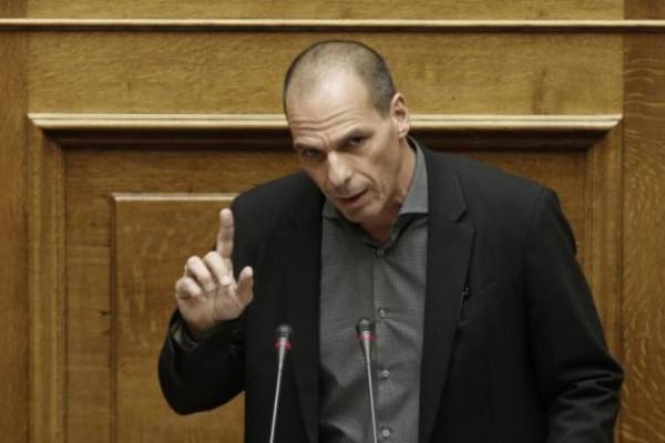 Βαρουφάκης: Ανέφικτο πλεόνασμα 1% μετά από τρεις μήνες ασφυξίας