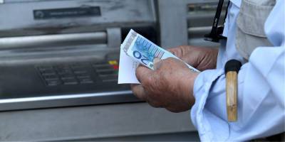 Η τελική απόφαση για την αύξηση των συντάξεων - Κερδισμένοι και χαμένοι (Βίντεο)