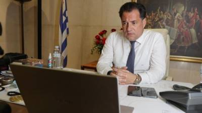 Αναδίπλωση Γεωργιάδη: &quot;Κανονικά η λειτουργία «take away» σε Αθήνα, Θεσσαλονίκη τα Σαββατοκύριακα&quot; (βίντεο)