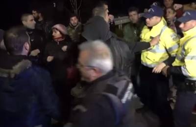 Αχαΐα: Απέκλεισαν την Ολυμπία Οδό οι αγρότες της Αιγιαλείας (Βίντεο)