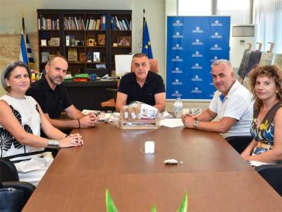 Ο Πολιτιστικός Σύλλογος Θεσσαλών Μεσσηνίας στον περιφερειάρχη Θεσσαλίας Δημ. Κουρέτα