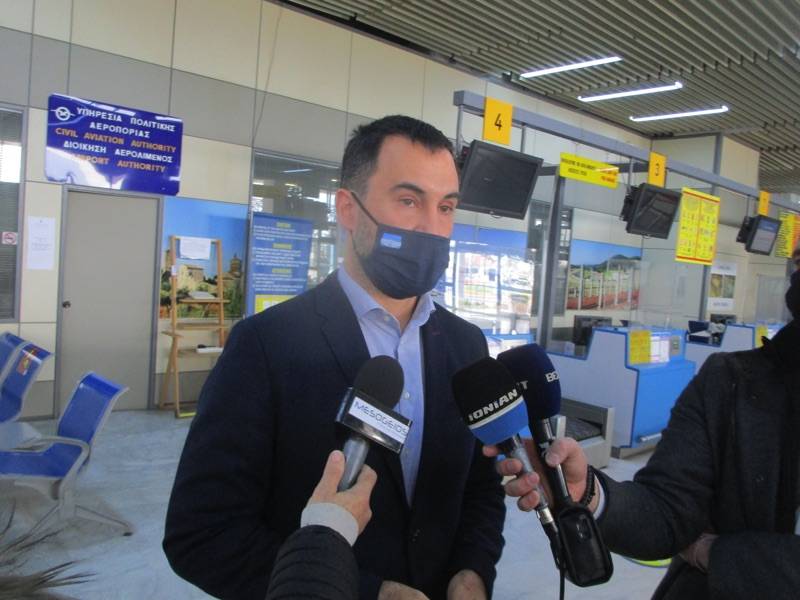 Συνάντηση Χαρίτση - Μανδηλάρη: “Το αεροδρόμιο Καλαμάτας δεν μπορεί να περιμένει άλλο” (βίντεο)