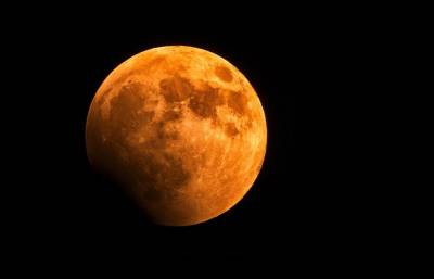 Πανσέληνος Νοεμβρίου: Πότε θα δούμε το «Φεγγάρι του Κάστορα» – Το εντυπωσιακό φαινόμενο της υπερσελήνης