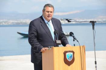 Καμμένος: "Οποιος δεν αντέχει τον πόλεμο εγκαταλείπει τον αγώνα"