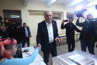 Βελόπουλος: "Περάσαμε από τη φωτιά και βγήκαμε αλώβητοι"