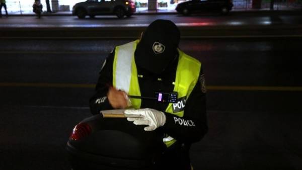 Κορονοϊός: Τέσσερις συλλήψεις, 4 αναστολές λειτουργίας καταστημάτων και 491 πρόστιμα