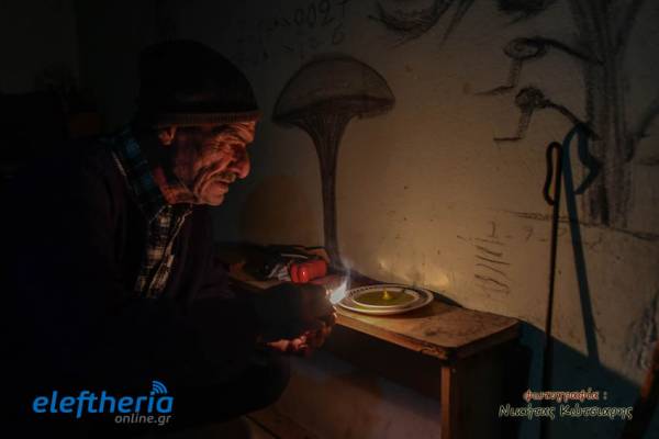 70χρονος στην Καλαμάτα ζει μόνος χωρίς ηλεκτρικό ρεύμα! (φωτογραφίες)