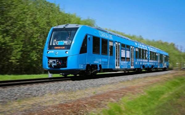 Στις ράγες της Γερμανίας το πρώτο στον κόσμο γαλλικό τρένο που κινείται με υδρογόνο