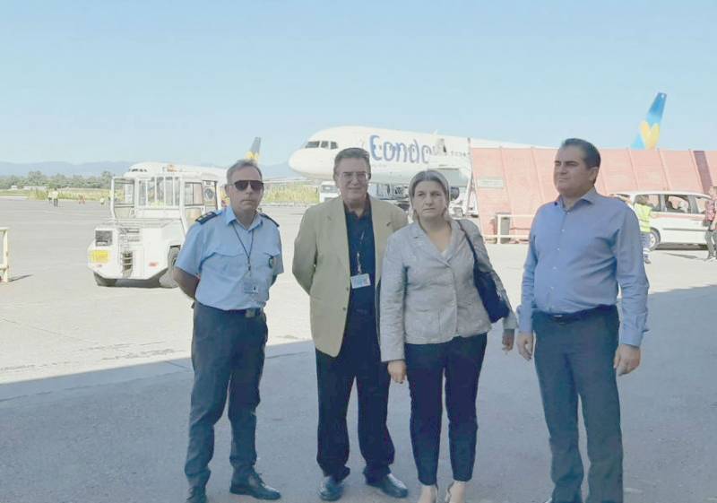 Βασιλόπουλος με Μανδηλάρη για επέκταση αεροδρομίου Καλαμάτας