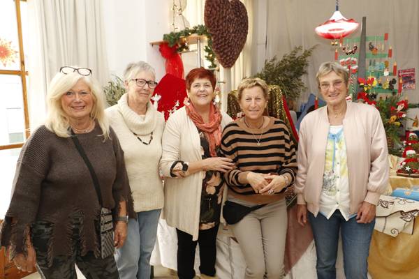 Χριστουγεννιάτικο παζάρι από Γερμανόφωνες Γυναίκες της Μεσσηνίας