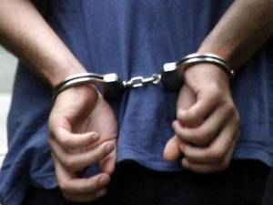 Λουτράκι: Σύλληψη 38χρονου για... πιστόλι replica και αβολίδωτα φυσίγγια