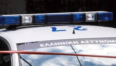 Βόλος: 90χρονη έβγαλε μαχαίρι στον σύζυγό της - Ήθελε να τον διώξει από το σπίτι