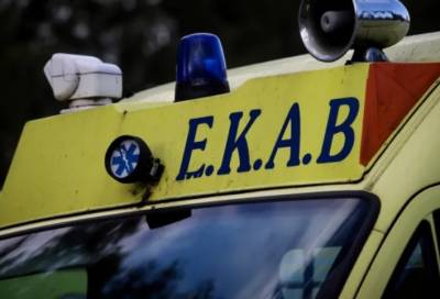 Τρίκαλα: Βγήκαν μαχαίρια σε άγριο καυγά - Στο νοσοκομείο ένας άνδρας