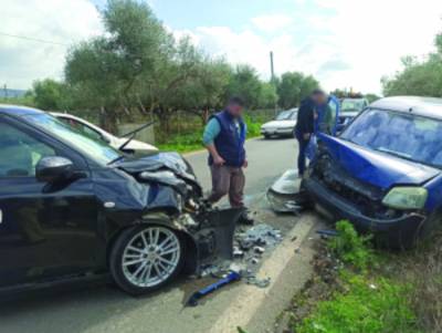 Τραυματισμός σε τροχαίο στην Αγία Κυριακή Φιλιατρών
