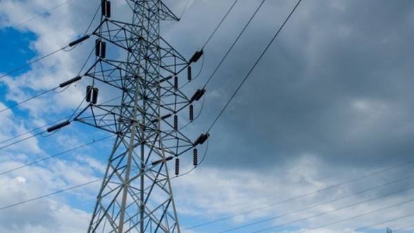 373,5 εκατ. ευρώ από την έκτακτη εισφορά στους παραγωγούς ηλεκτρικής ενέργειας