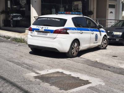 Σύλληψη 53χρονης για μικροκλοπές σε κατάστημα στην Καλαμάτα