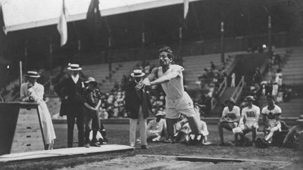 Κωνσταντίνος Τσικλητήρας, από το βάθρο των Ολυμπιονικών στο μέτωπο του πολέμου!