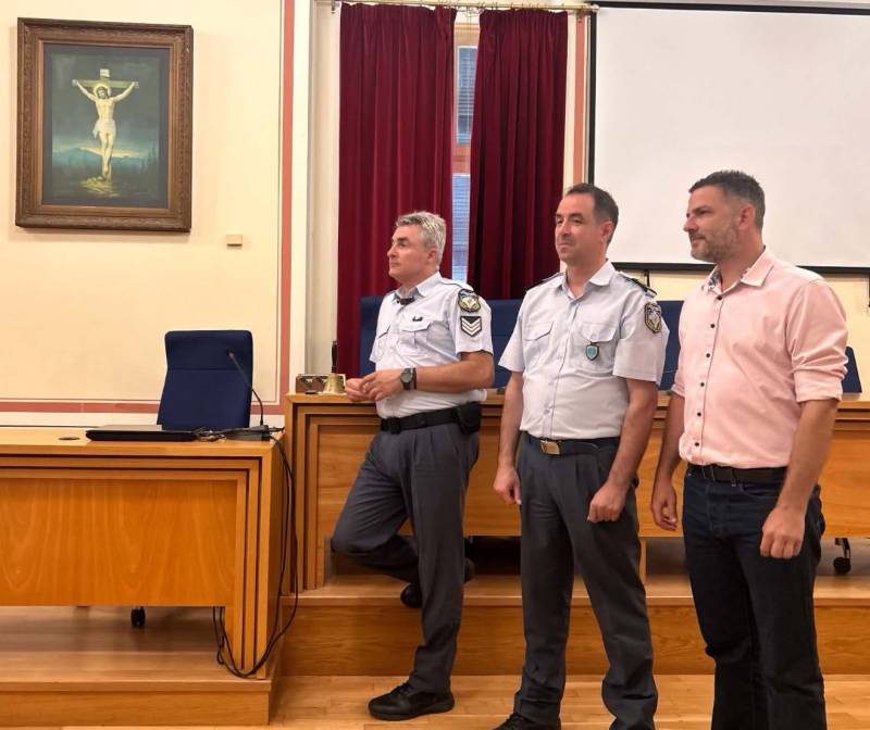 Καλαμάτα: Ενημέρωση για οδική ασφάλεια σε 28 σχολικούς τροχονόμους