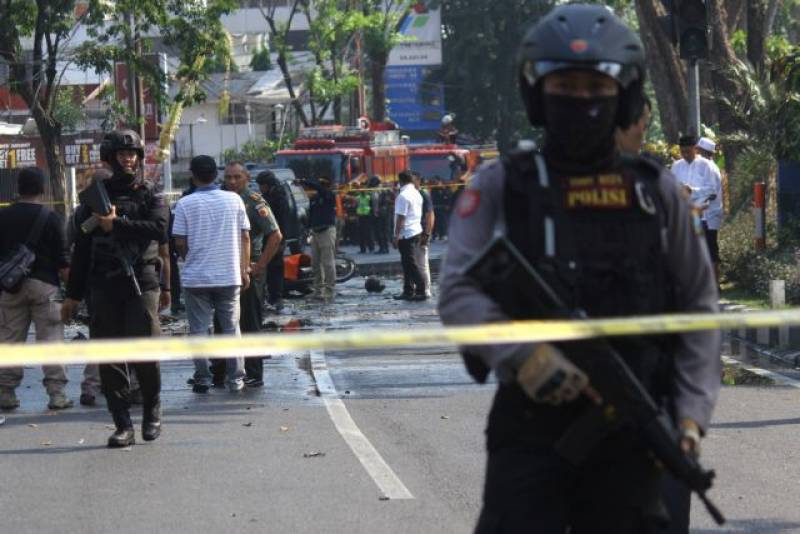 Ινδονησία: Νεκροί από επιθέσεις αυτοκτονίας σε τρεις εκκλησίες