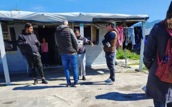 Καλαμάτα: Στελέχη του Κέντρου Κοινότητας σε καταυλισμούς Ρομά