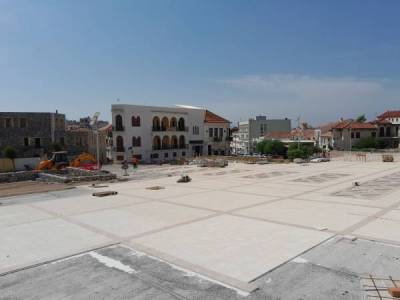 Νέα παράταση ανάπλασης πλατείας Υπαπαντής