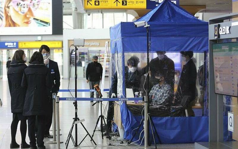 Κορονοϊός: Αυστηρότερα μέτρα για τους ταξιδιώτες από τις ΗΠΑ θα εφαρμοστούν στη Νότια Κορέα