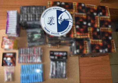 Σύλληψη 20χρονου στην Καλαμάτα: Παρέλαβε δέμα με 2.200 κροτίδες από την Πολωνία!