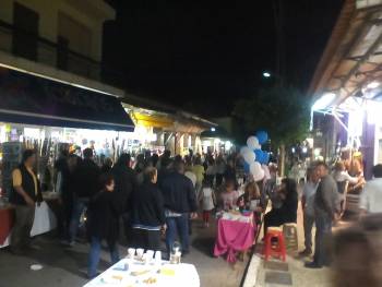 Γιορτινό κλίμα στη 2η Λευκή Νύχτα στην Κυπαρισσία (φωτογραφίες)