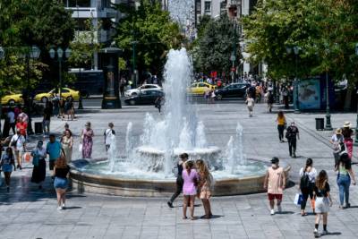 Δήμος Αθηναίων: Διαρκείς παρεμβάσεις για την καταπολέμηση των τρωκτικών στην πλατεία Συντάγματος