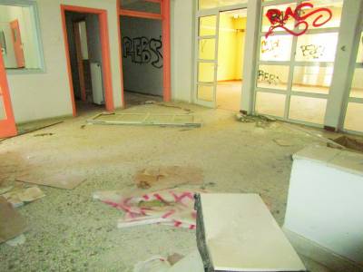 Βανδαλισμοί στο παλιό Ορφανοτροφείο Καλαμάτας (φωτογραφίες)