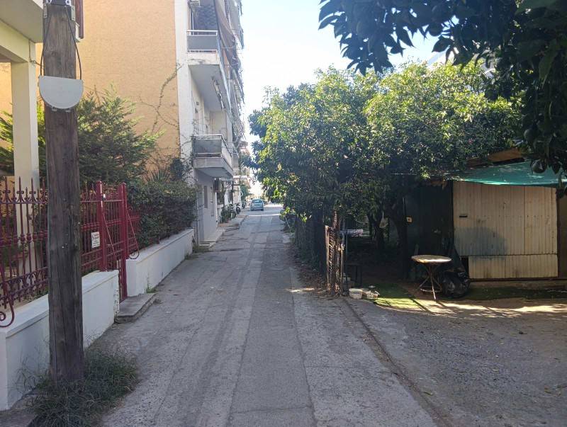 Ιδιοκτήτες όμηροι της γραφειοκρατίας με δεσμευμένα οικόπεδα επί δεκαετίες