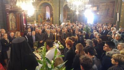 Καλαμάτα: Πλήθος Καλαματιανών στην κηδεία του Χρήστου Μαλαπάνη