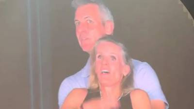 Coldplay: Σάλος στα σόσιαλ για το παράνομο ζευγάρι που αποκάλυψε η kiss cam (Βίντεο)