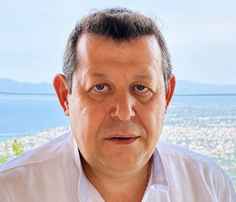Τελικά ποιον χρηματοδοτούμε; Τη δημοκρατία ή τα κόμματα;