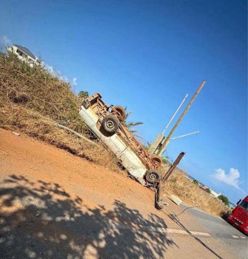 Μεσσηνία: Τροχαίο με κλεμμένο αγροτικό και 2 τραυματίες στην Αγία Κυριακή Φιλιατρών