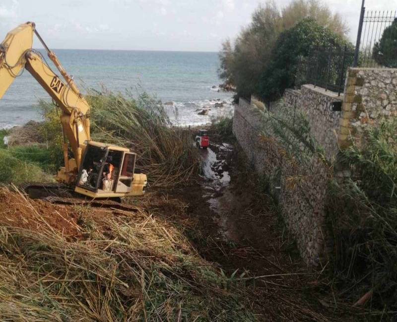 Μεσσηνία: Συνεχίζονται τα αντιπλημμυρικά έργα στους Δήμους Οιχαλίας και Πύλου - Νέστορος