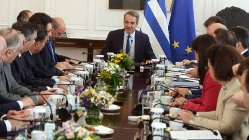 Κυρ. Μητσοτάκης: Πολιτική Βαβέλ με τα νέα κόμματα - Παρατείνεται η επιδότηση του diesel στο δίκτυο