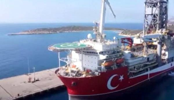 Τουρκία: Βγάζει το γεωτρύπανο &quot;Abdulhamid Han&quot; στη Μεσόγειο