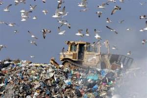 Η &quot;Λαϊκή Συσπείρωση&quot; κατά της ΣΔΙΤ για τα σκουπίδια