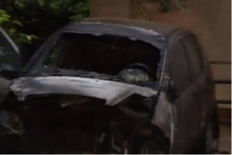 Εκαψαν το αυτοκίνητο της δημοσιογράφου, Μίνας Καραμήτρου (Βίντεο)