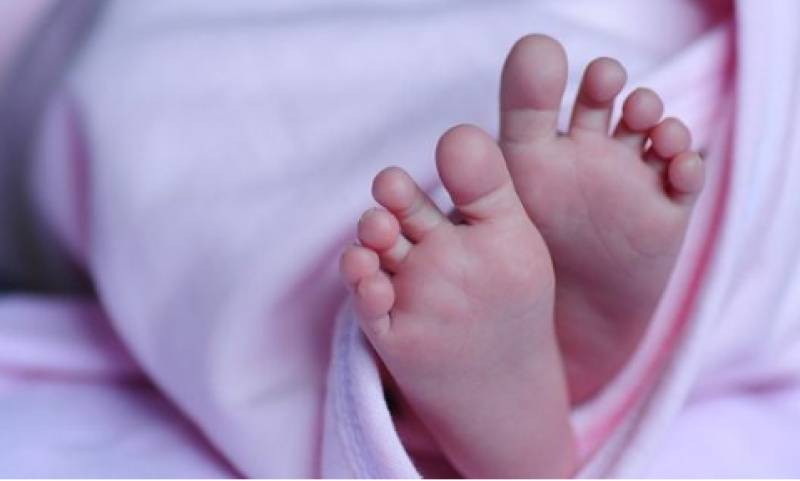 Κινέζος υποστηρίζει ότι έφερε στον κόσμο τα πρώτα γενετικά τροποποιημένα μωρά