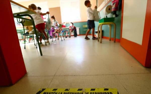 Ισπανία: Κρούσματα κορονοϊού σε 53 σχολεία την πρώτη εβδομάδα επαναλειτουργίας
